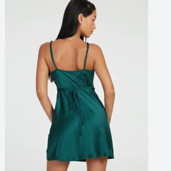NWT MOTEL ROCKS PAIVA FOREST GREEN SATIN MINI BELTED COCKTAIL DRESS - S - Picture 2 of 9